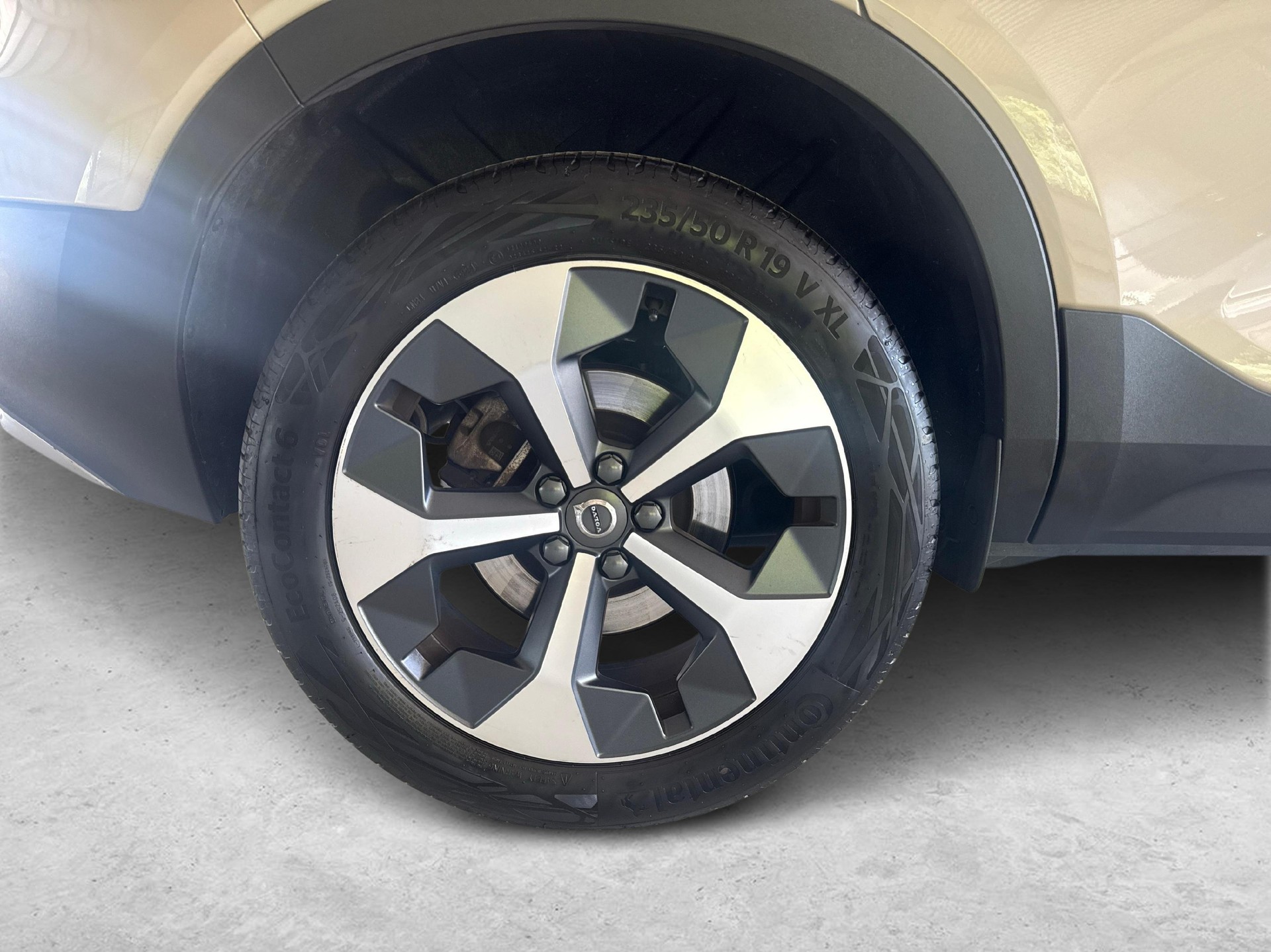 VOLVO XC40 2.0 B3 MH Core + Pneumatici invernali inclusi-image-16