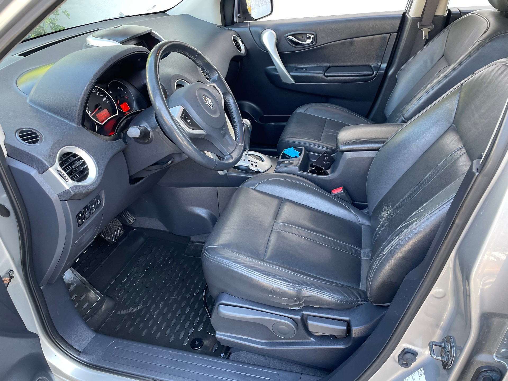 RENAULT Koleos 2.0 dCi Dynamique Luxe 4x4 Automatic-image-12