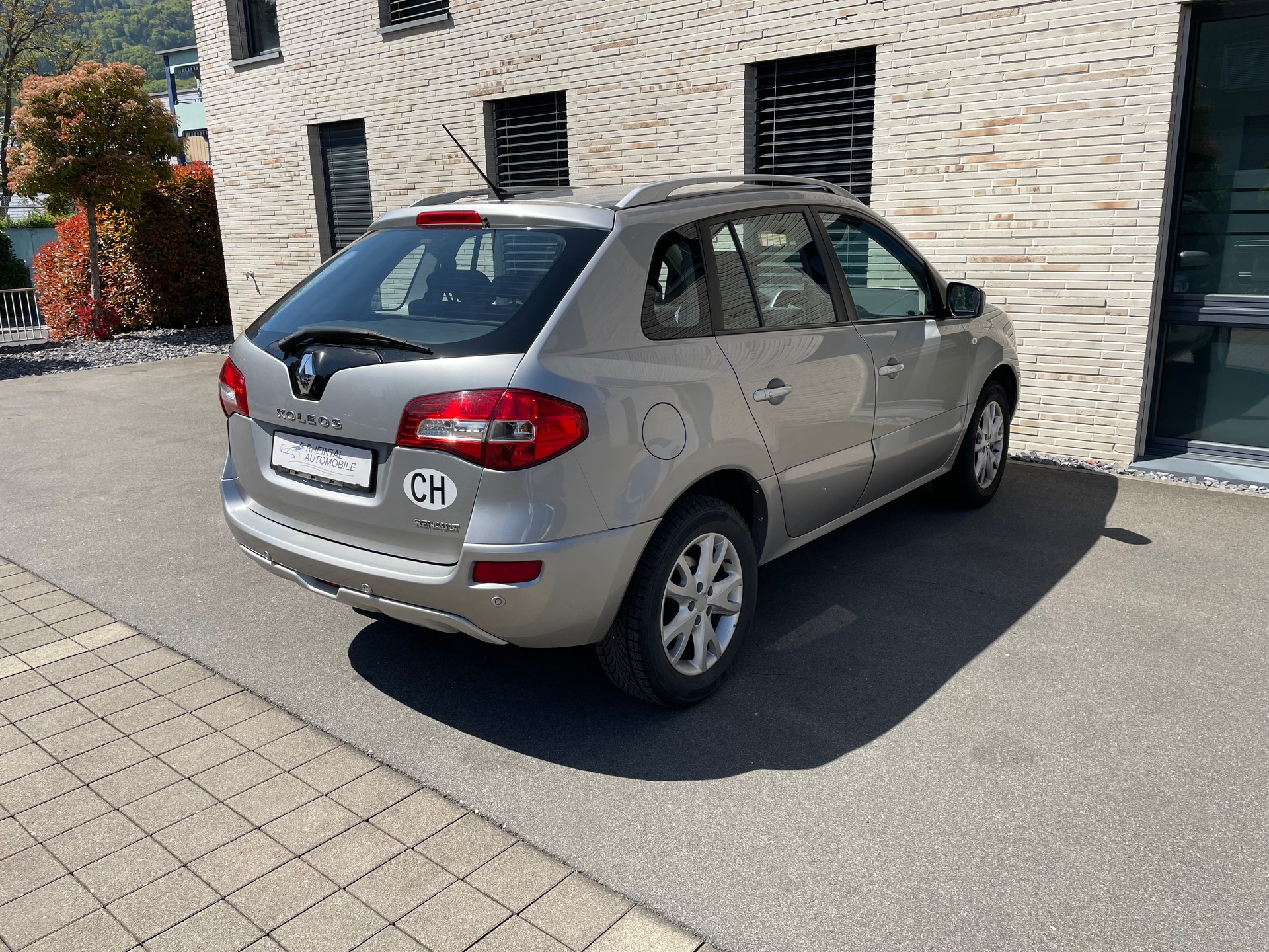 RENAULT Koleos 2.0 dCi Dynamique Luxe 4x4 Automatic-image-8