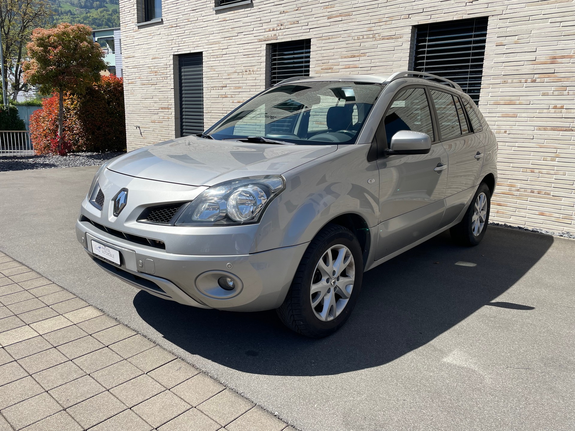 RENAULT Koleos 2.0 dCi Dynamique Luxe 4x4 Automatic-image-1