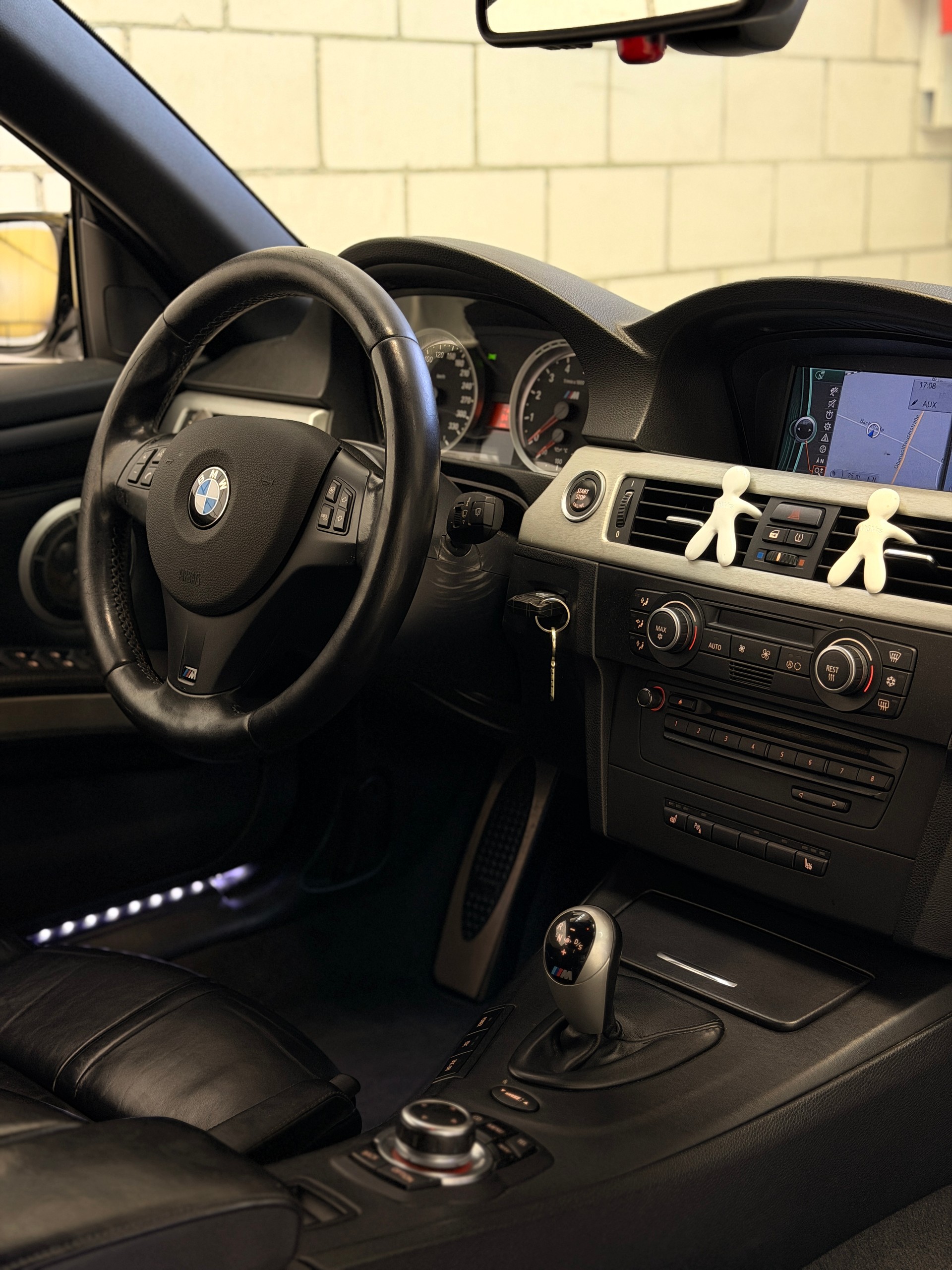 BMW M3 Cabriolet DSG-image-9
