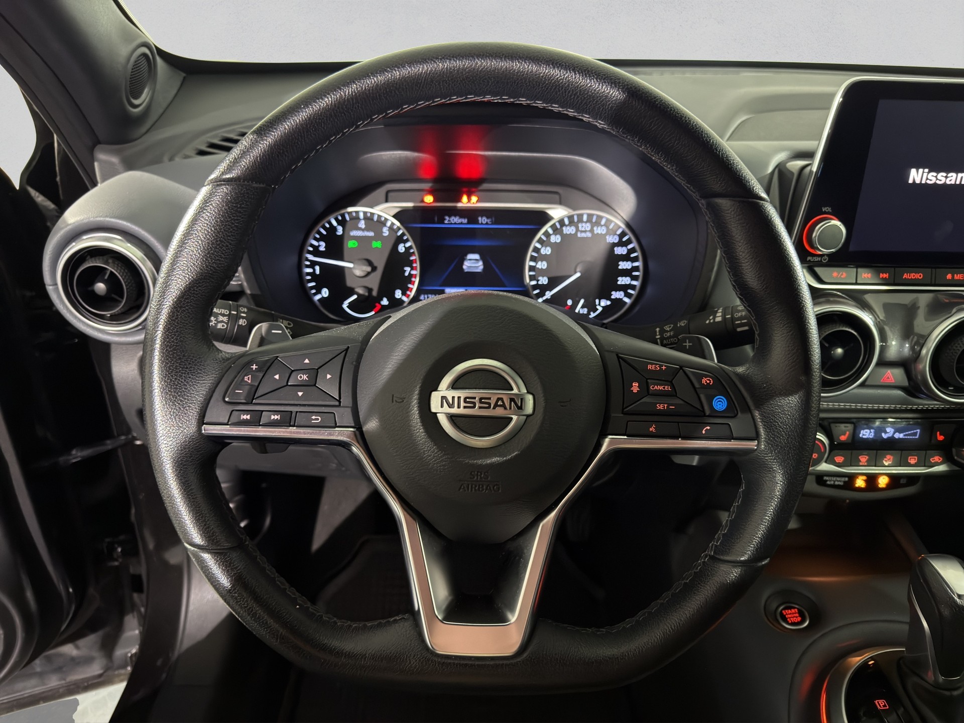 NISSAN Juke 1.0 DIG-T tekna DCT-image-9