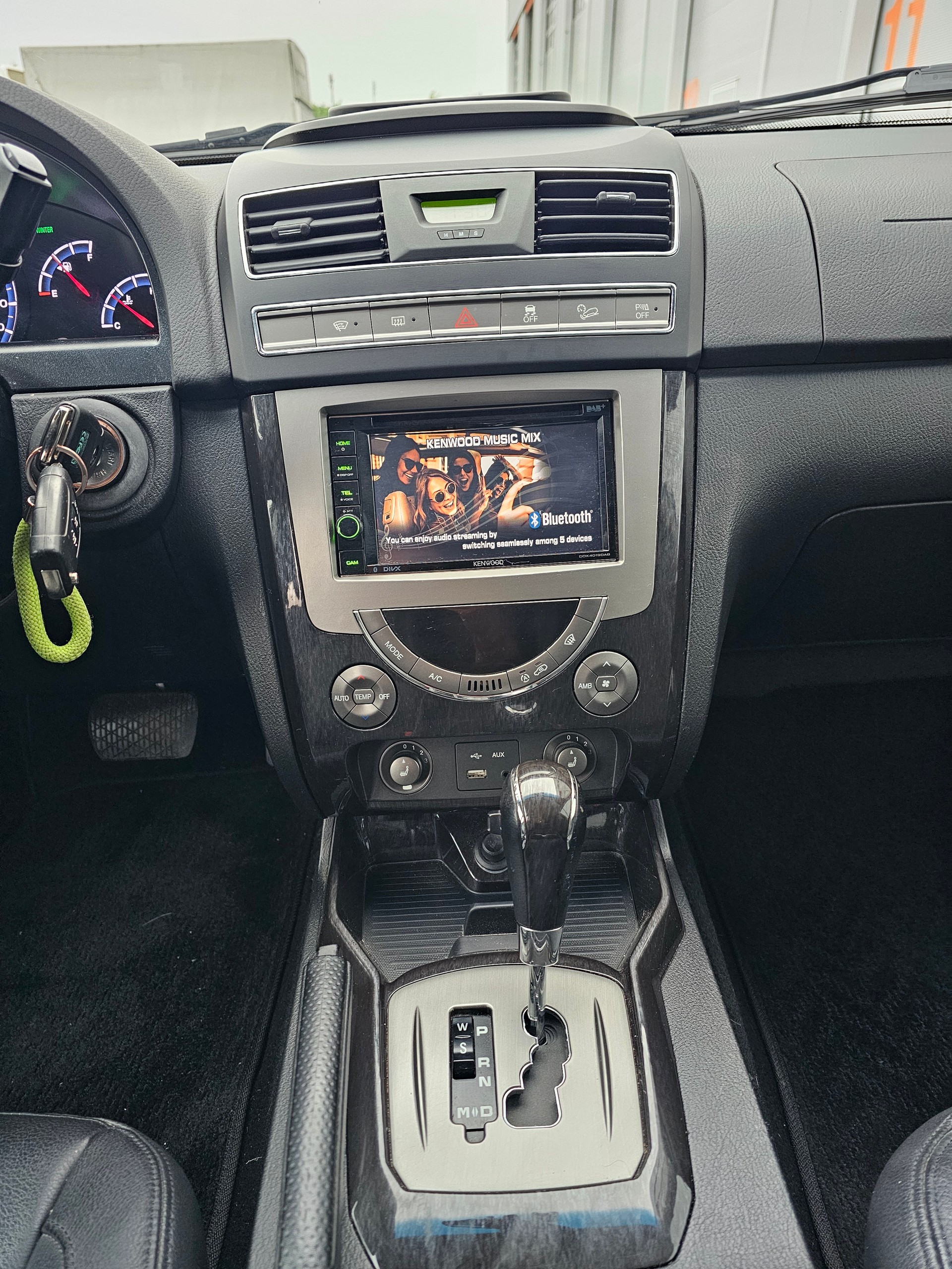KGM-SsangYong Rexton RX200 e-XDi Sapphire 4WD Automatic-image-13