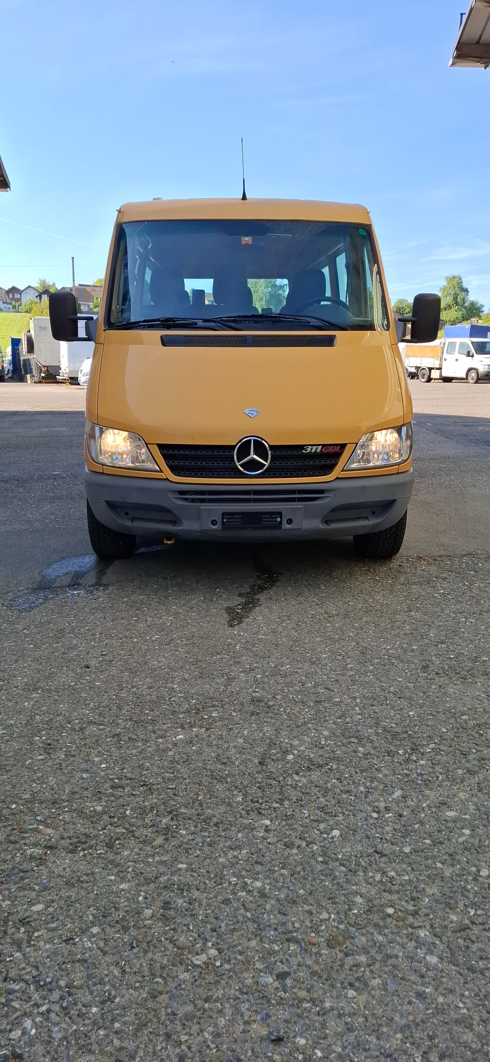 MERCEDES-BENZ-image-0