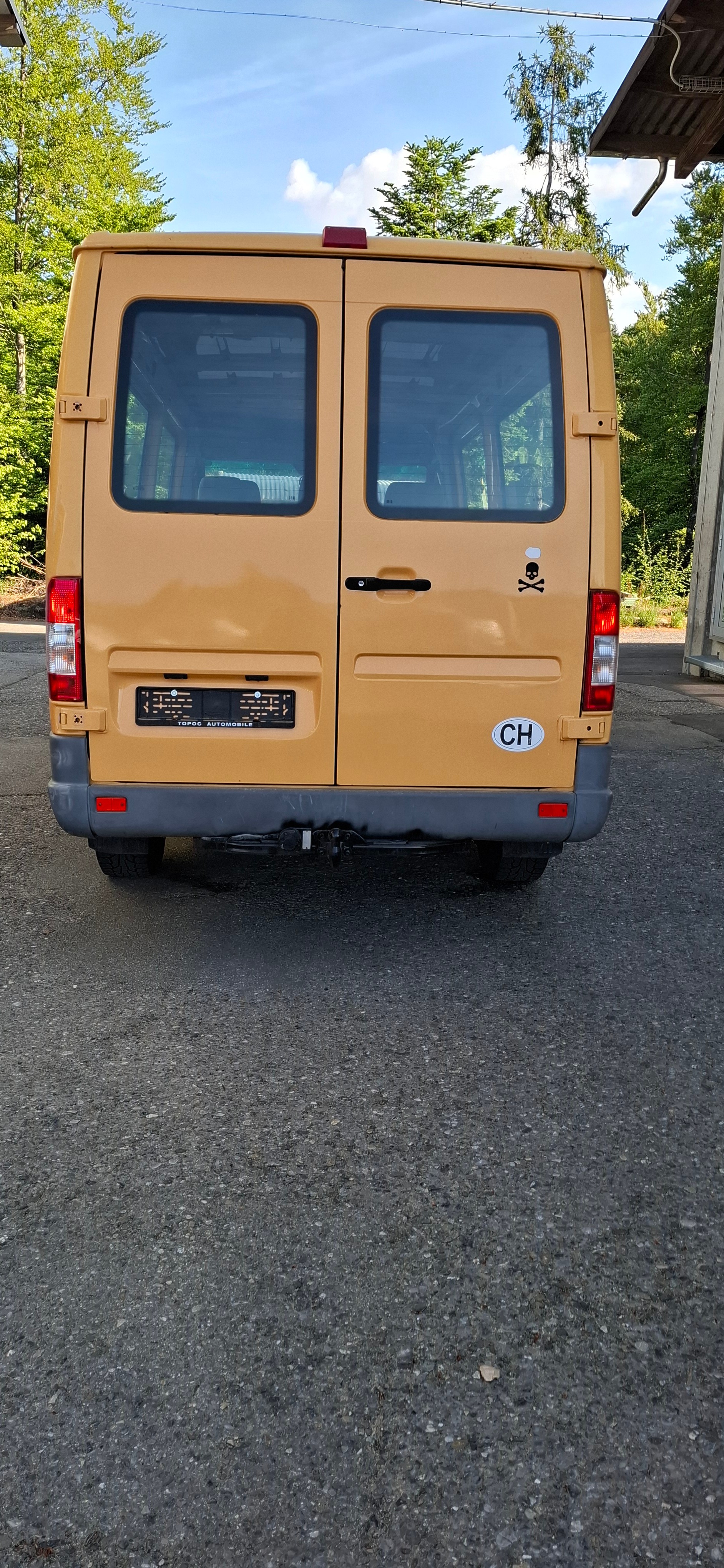 MERCEDES-BENZ-image-3