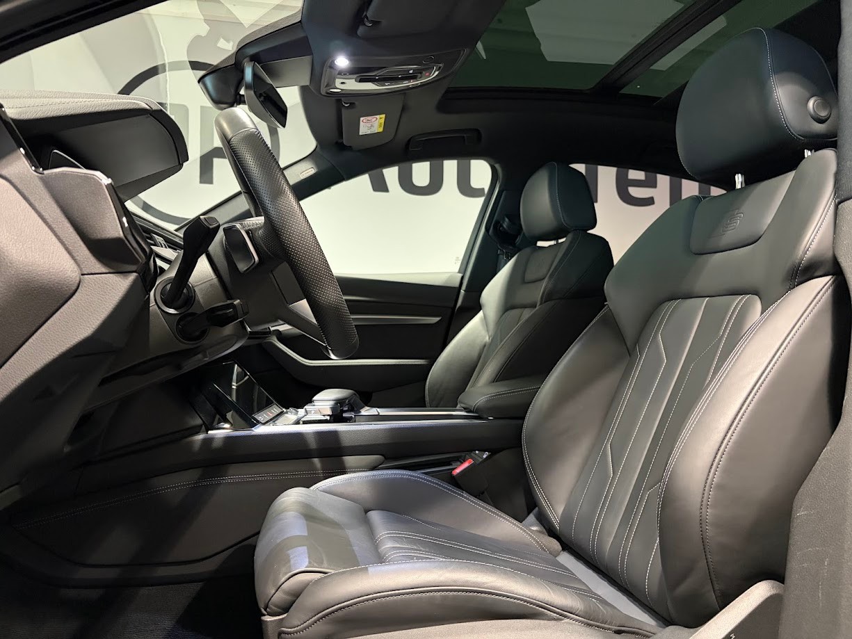 AUDI e-tron 55 Sportback quattro-image-3