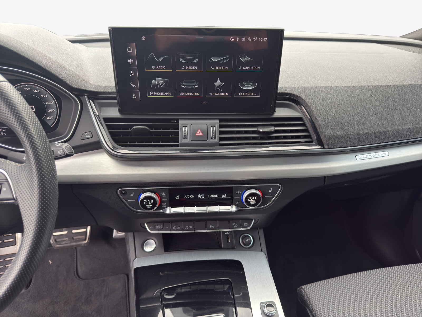 AUDI Q5 Sportback 40 TDI Blackedition quattro S-tronic-image-10