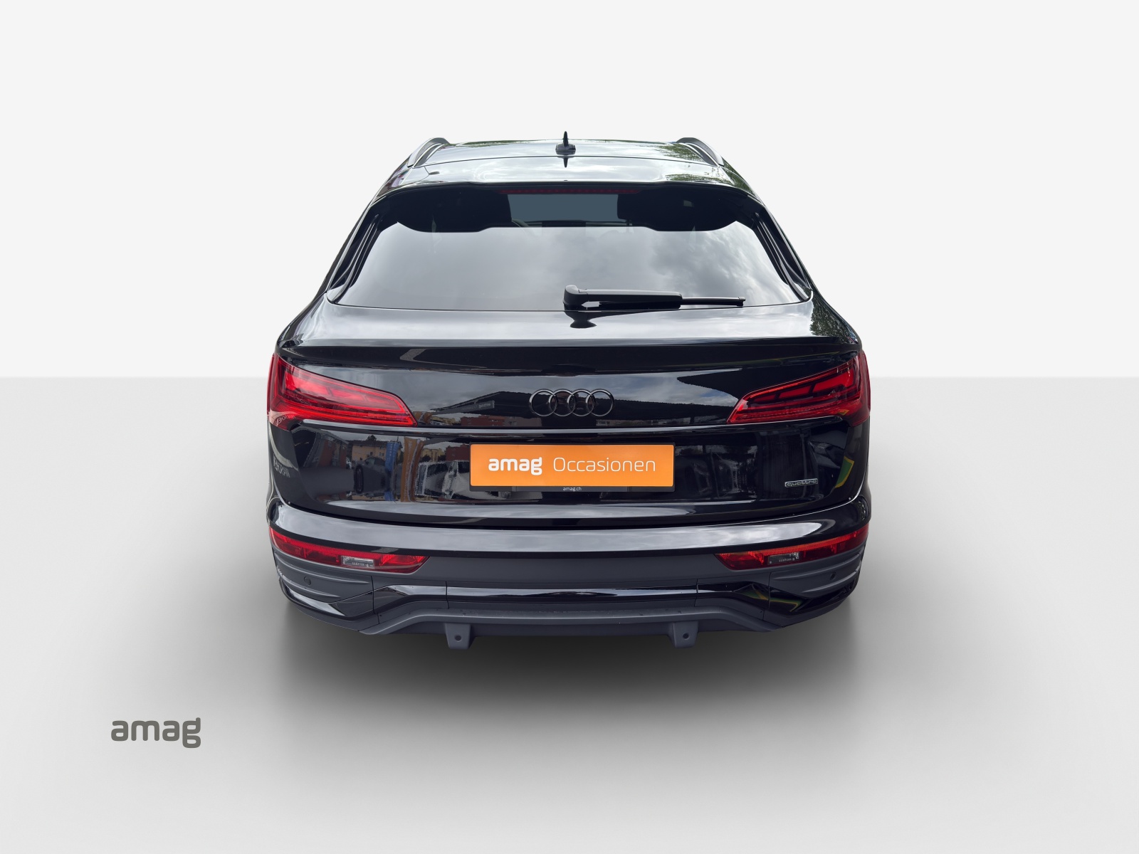 AUDI Q5 Sportback 40 TDI Blackedition quattro S-tronic-image-3