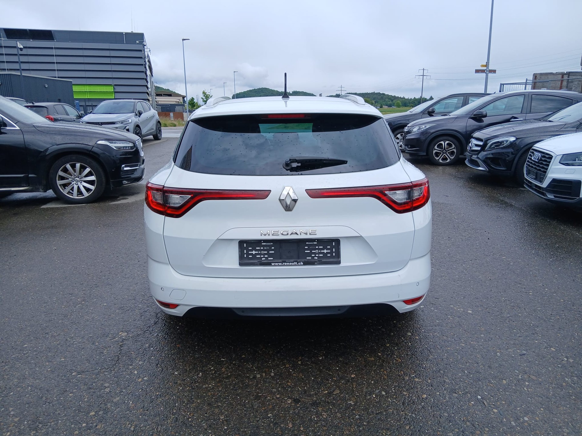 RENAULT Mégane Grandtour 1.5 dCi 90th Anniversary EDC-image-9