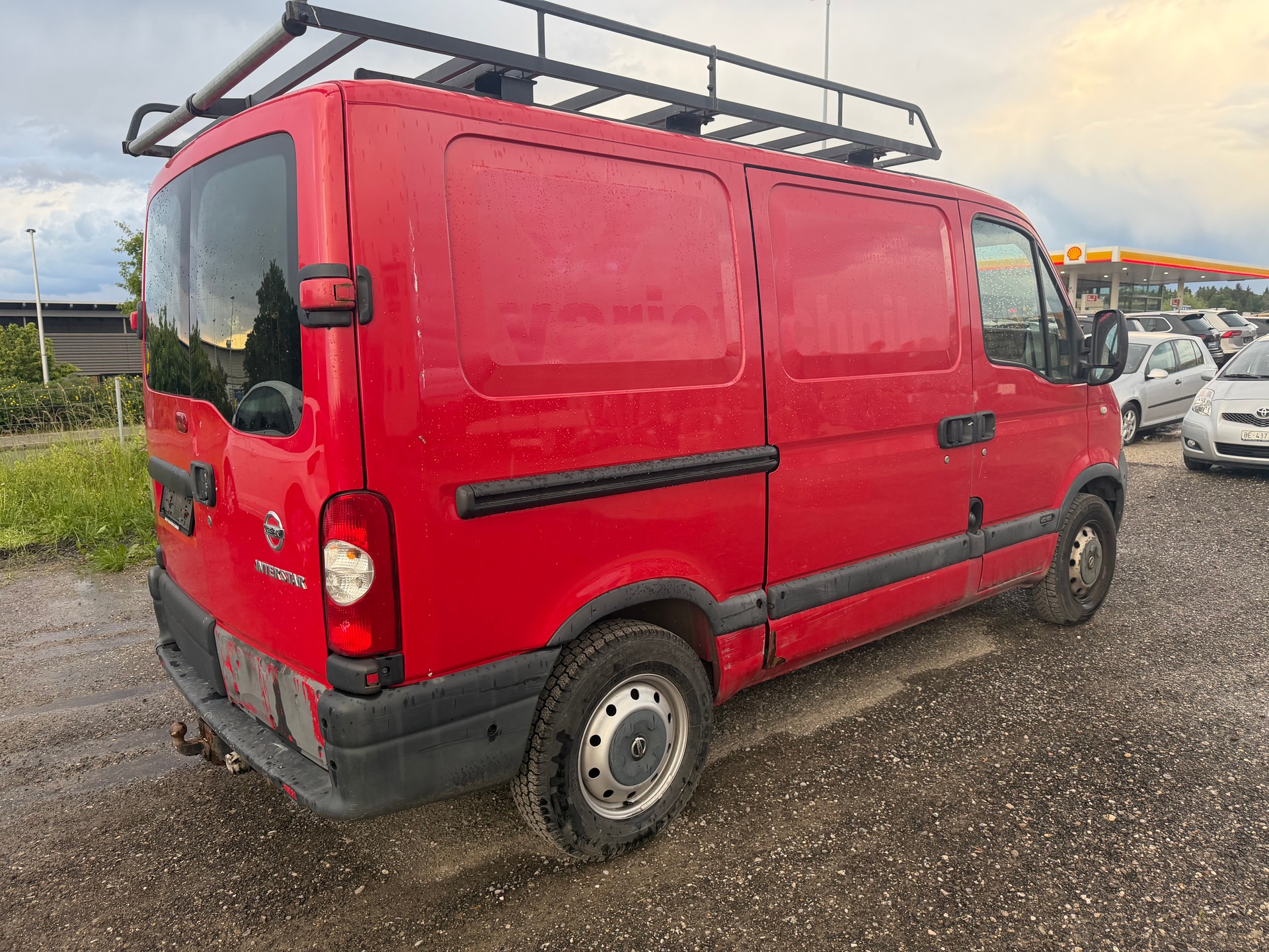 NISSAN Interstar 33 2.5dCi 120 Comfort-image-2