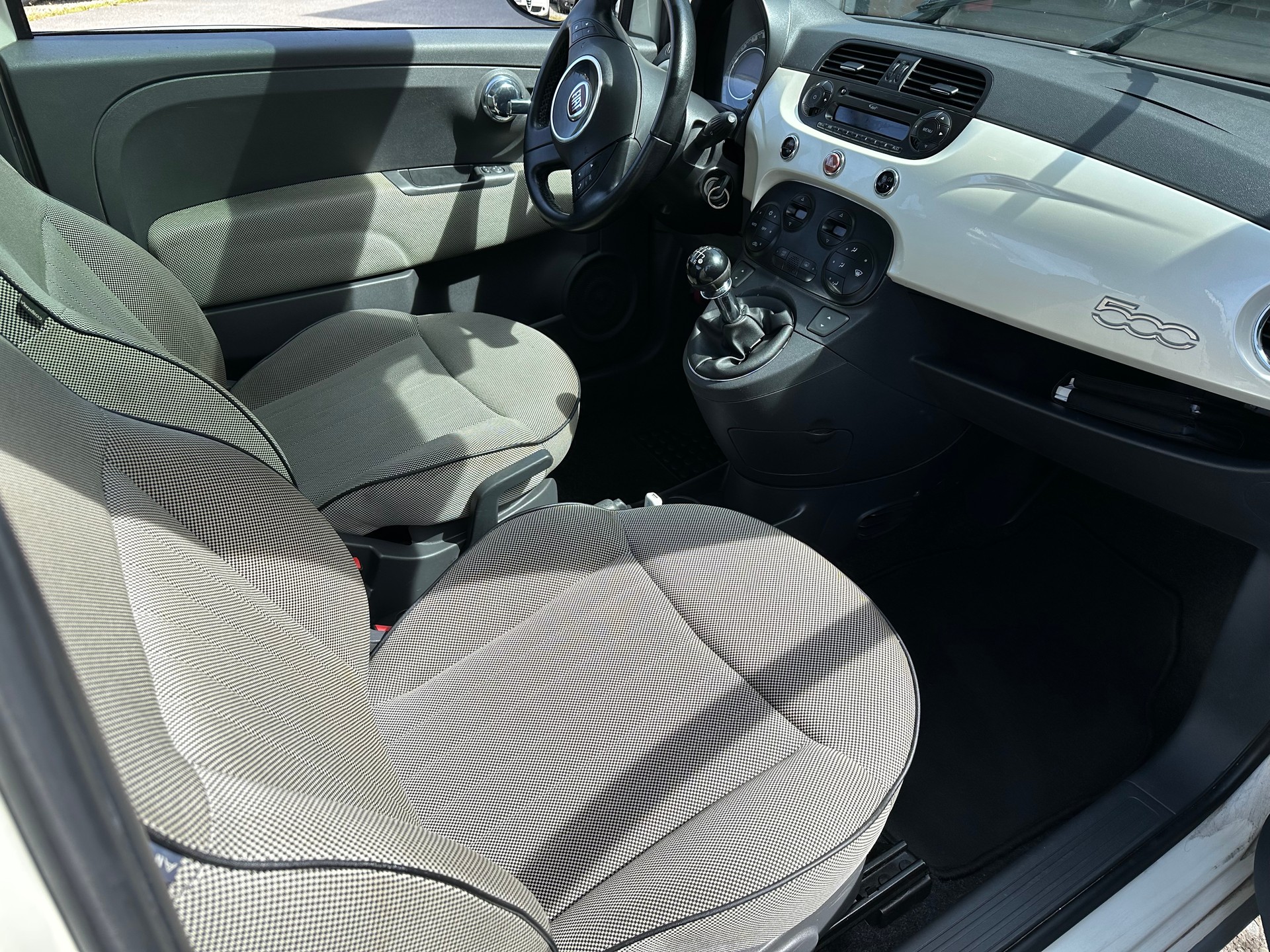FIAT 500 1.4 16V Lounge-image-9