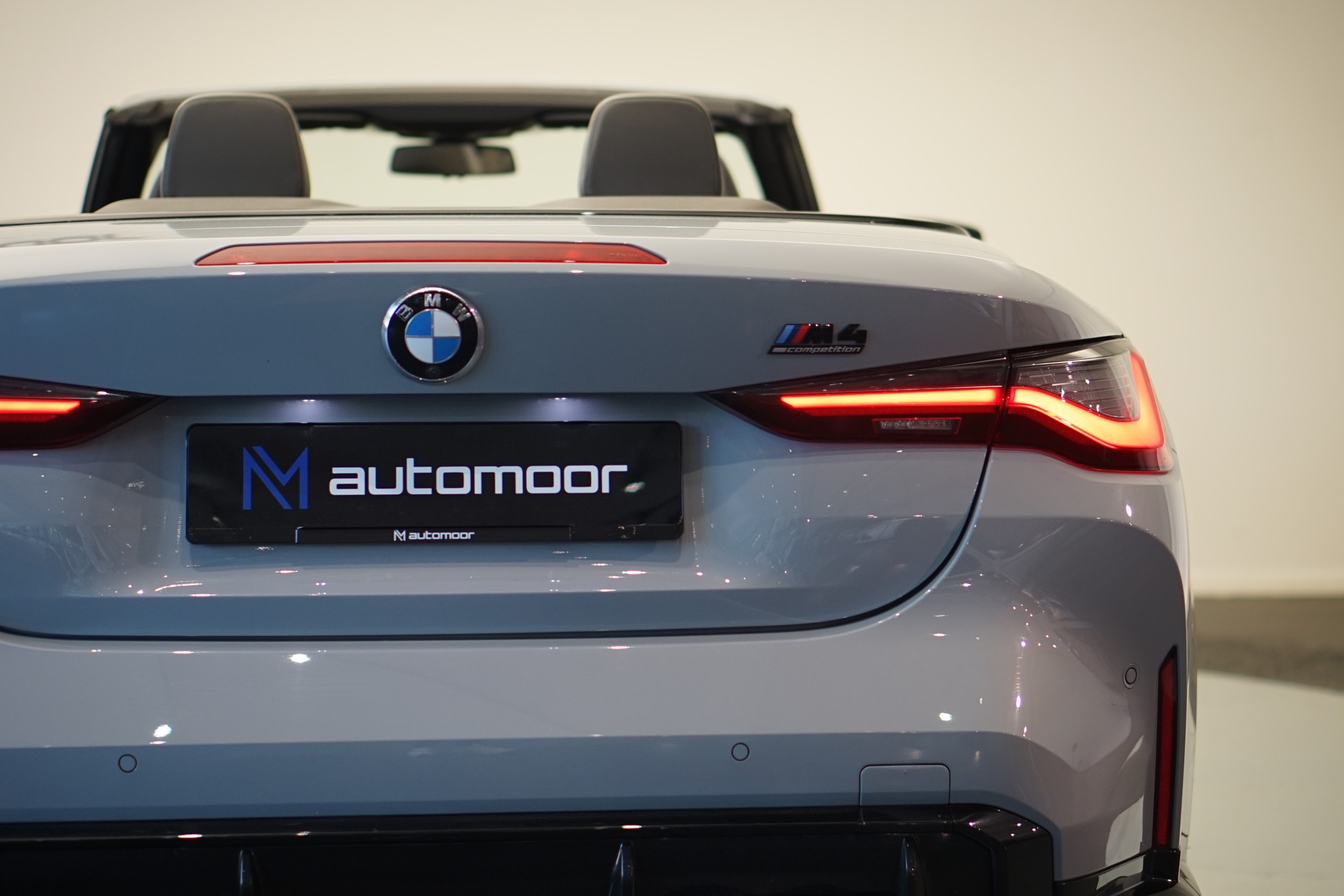 BMW M4 Cabrio Competition M xDrive *CH-Fahrzeug* *Brooklyn Grey* *Head-Up* *Carbon*-image-10