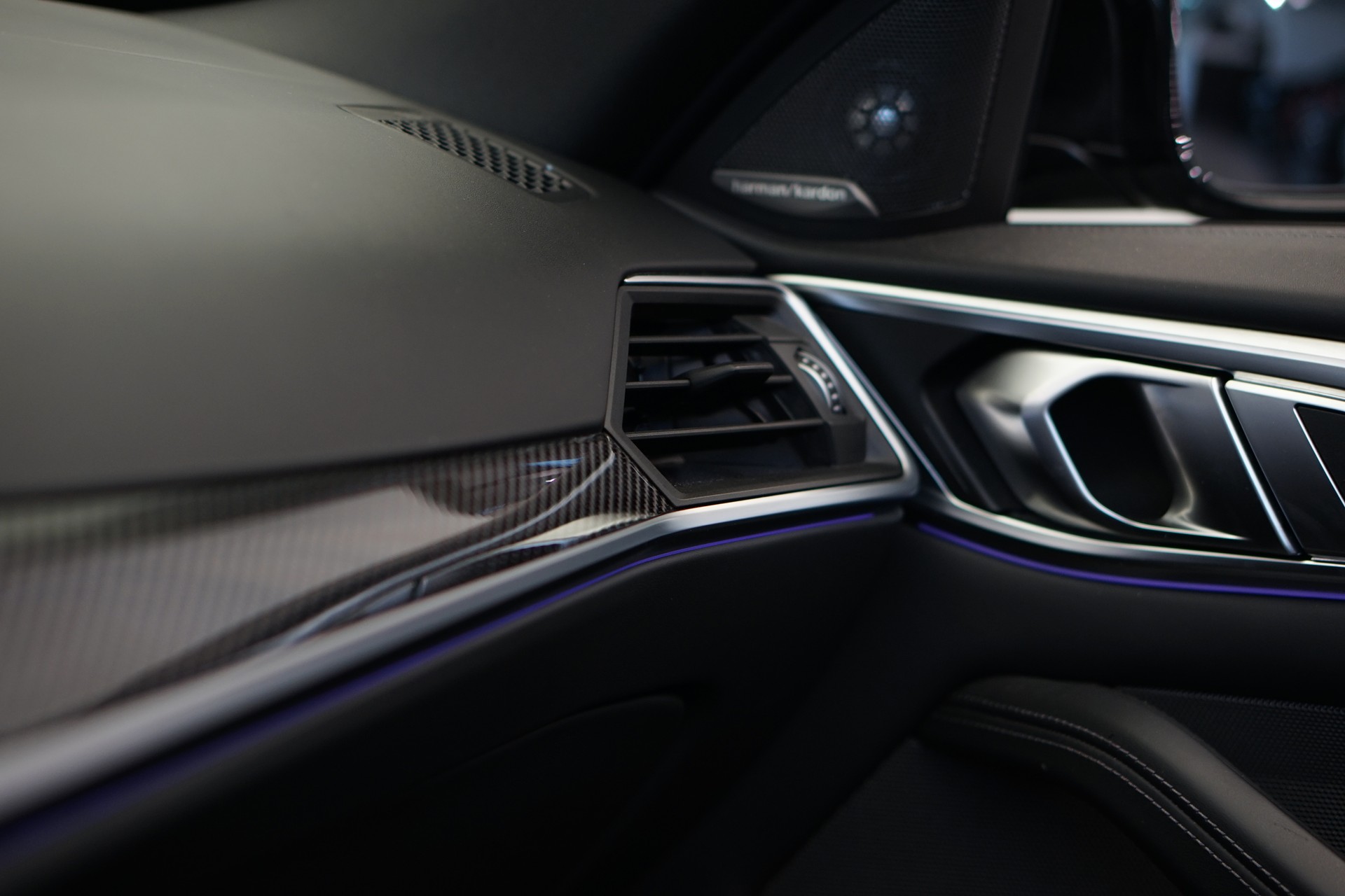 BMW M4 Cabrio Competition M xDrive *CH-Fahrzeug* *Brooklyn Grey* *Head-Up* *Carbon*-image-30