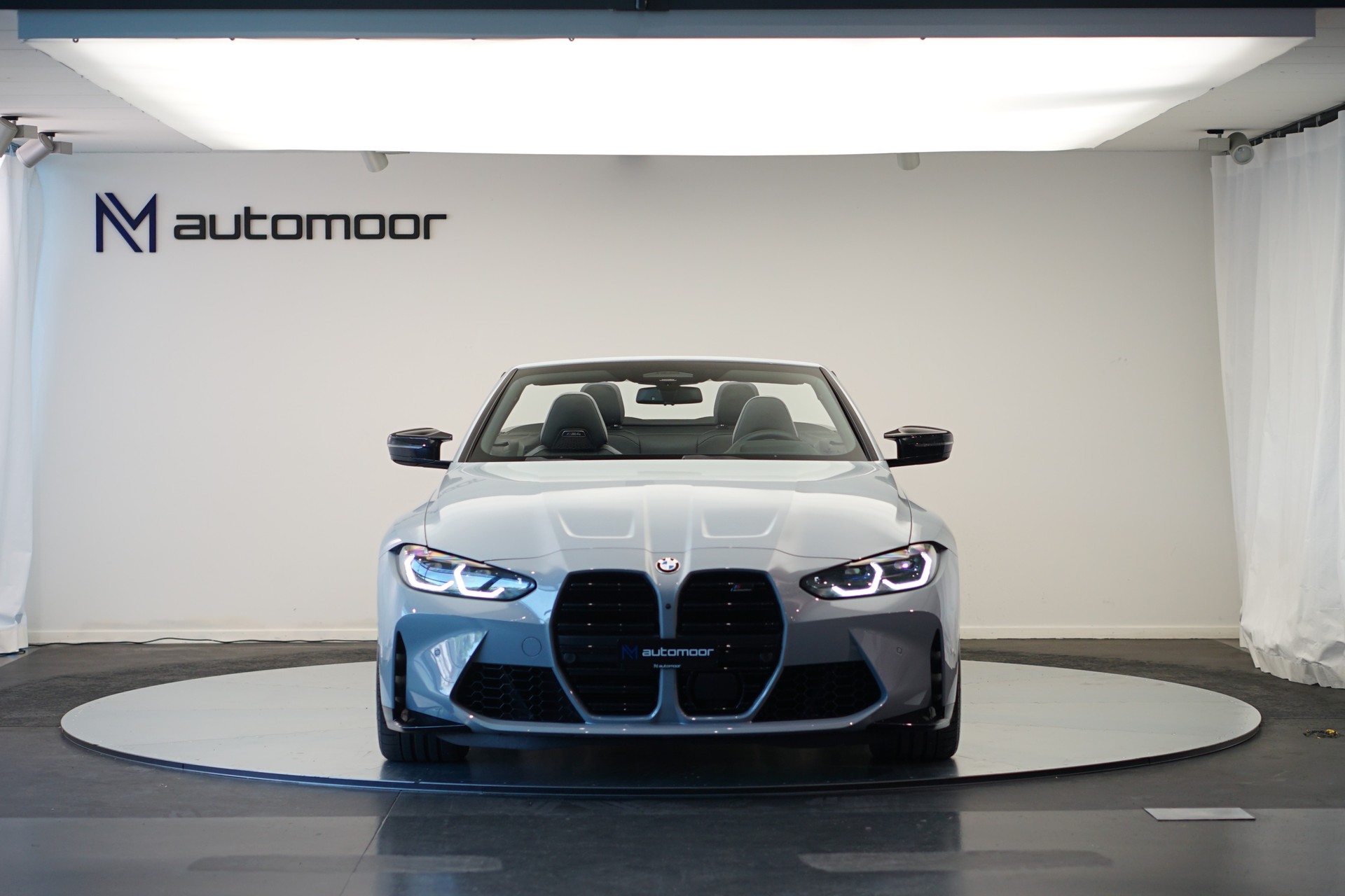 BMW M4 Cabrio Competition M xDrive *CH-Fahrzeug* *Brooklyn Grey* *Head-Up* *Carbon*-showroom-element-1