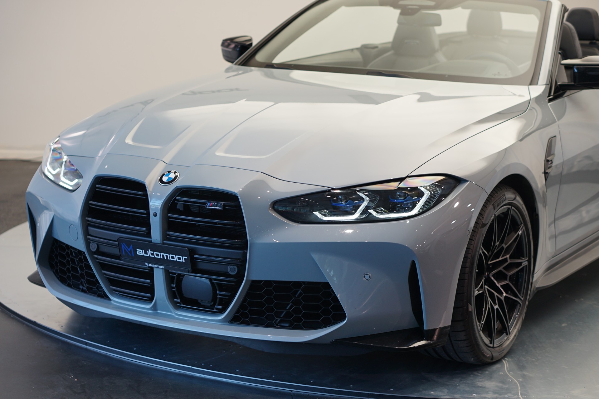 BMW M4 Cabrio Competition M xDrive *CH-Fahrzeug* *Brooklyn Grey* *Head-Up* *Carbon*-image-12