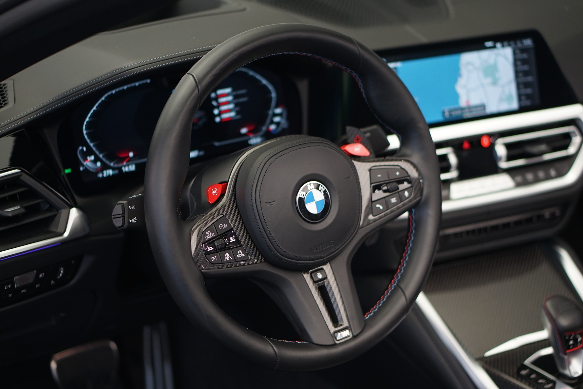 BMW M4 Cabrio Competition M xDrive *CH-Fahrzeug* *Brooklyn Grey* *Head-Up* *Carbon*-image-22