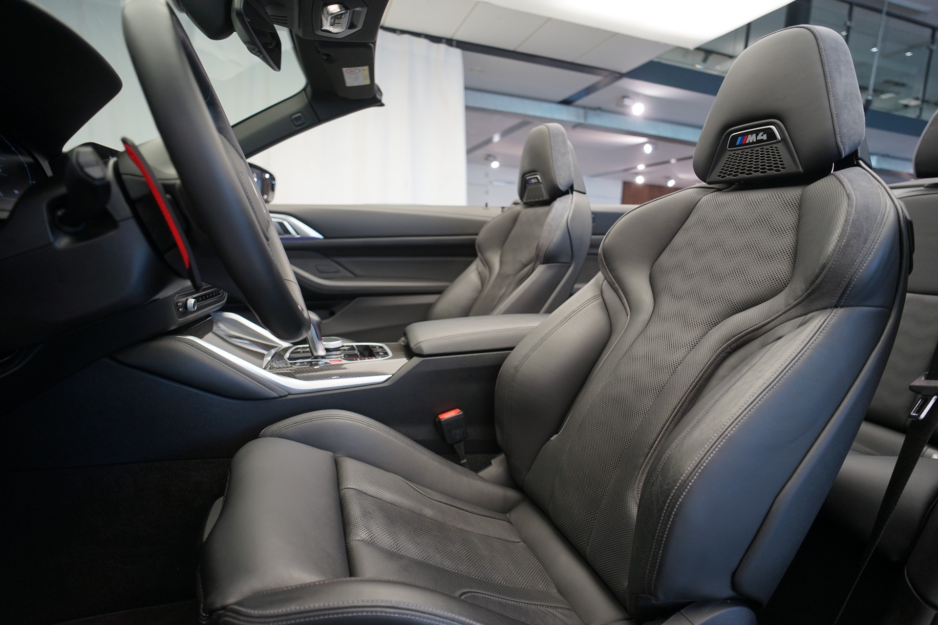 BMW M4 Cabrio Competition M xDrive *CH-Fahrzeug* *Brooklyn Grey* *Head-Up* *Carbon*-image-14