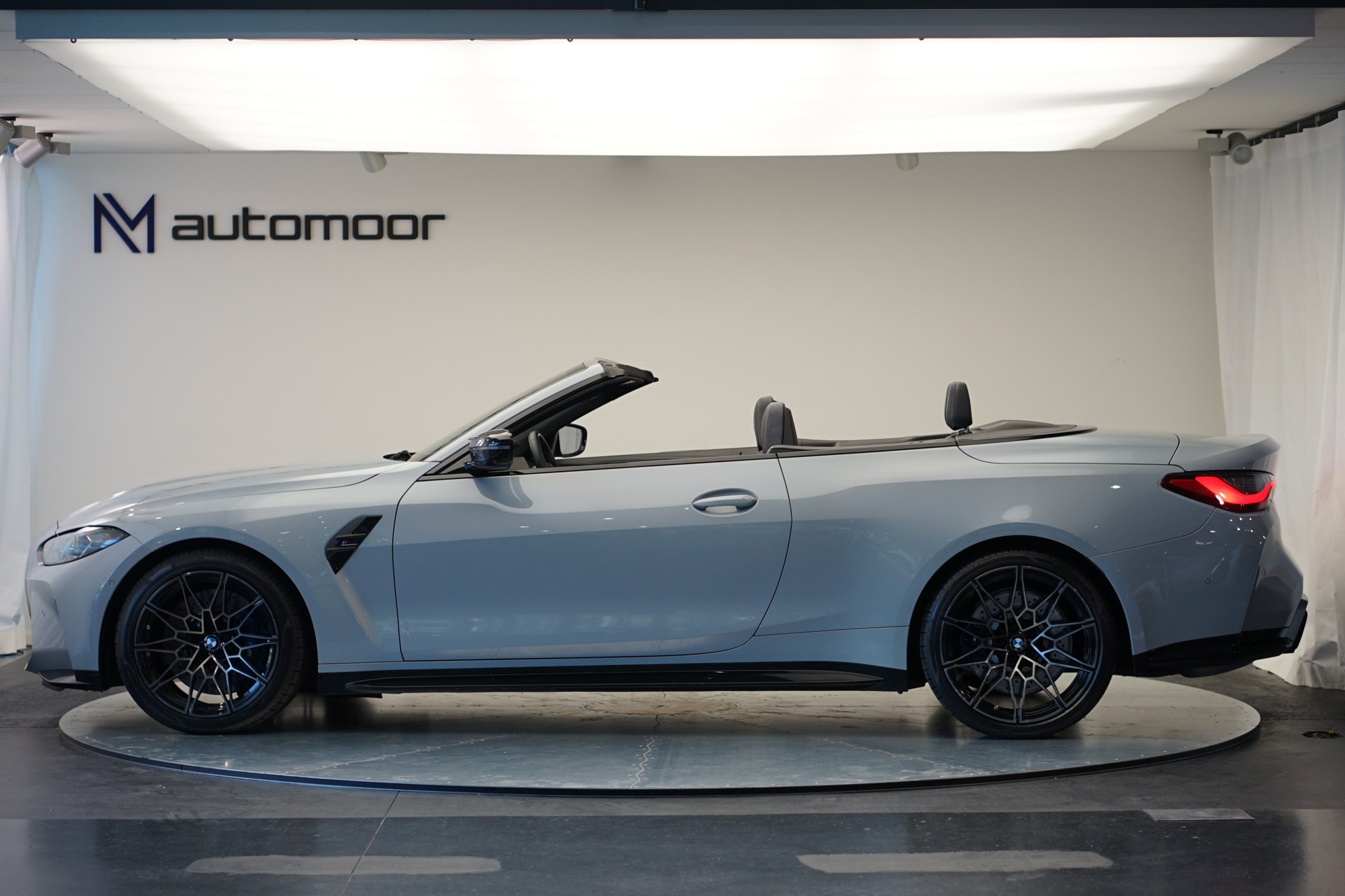 BMW M4 Cabrio Competition M xDrive *CH-Fahrzeug* *Brooklyn Grey* *Head-Up* *Carbon*-image-7