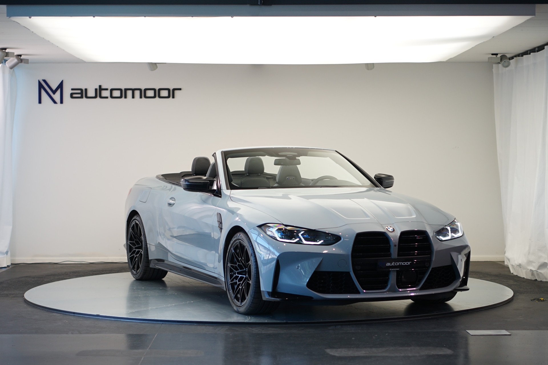 BMW M4 Cabrio Competition M xDrive *CH-Fahrzeug* *Brooklyn Grey* *Head-Up* *Carbon*-showroom-element-2