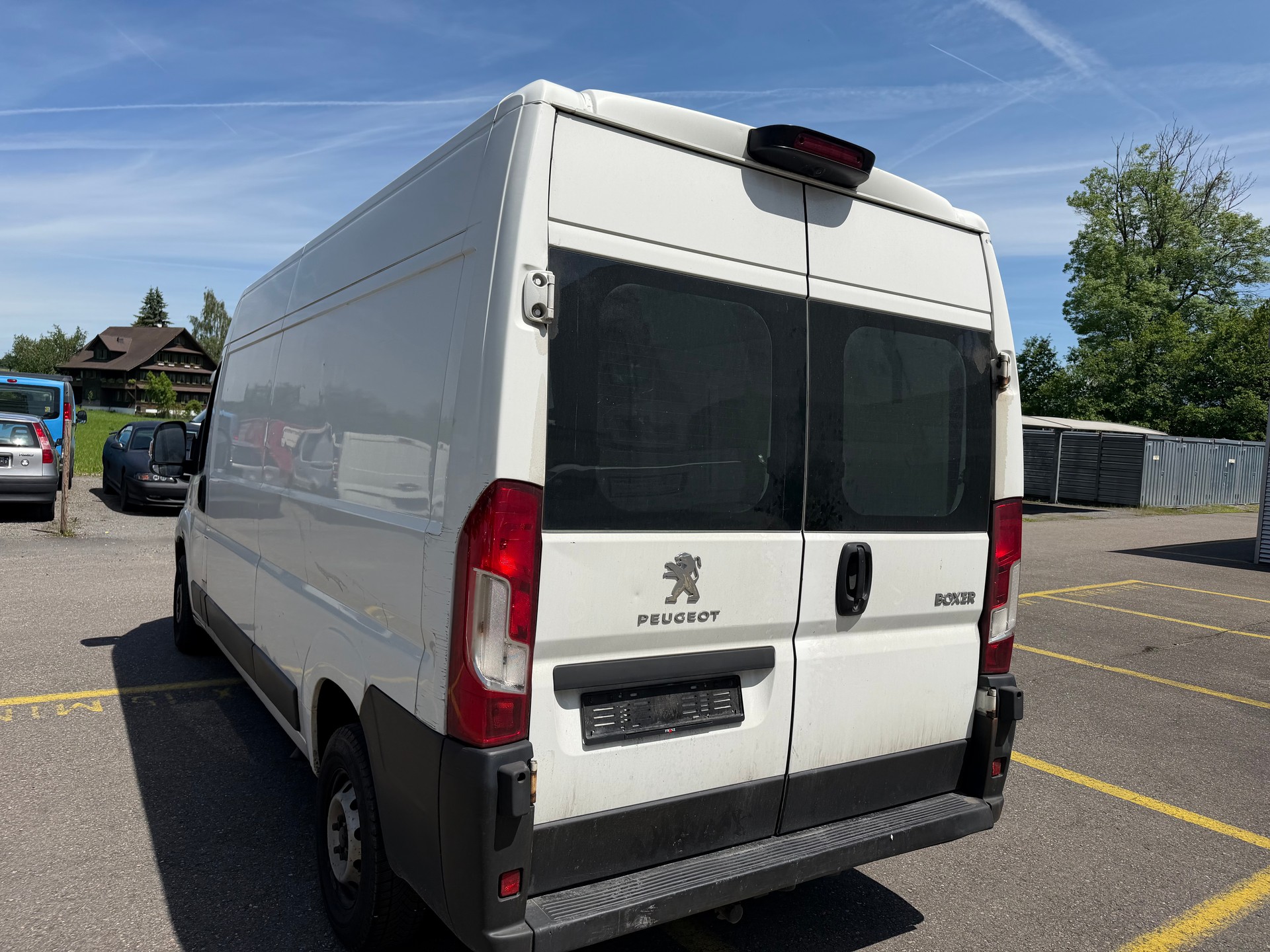 PEUGEOT Boxer 2.0 HDI 333 Allure L3H2-image-6