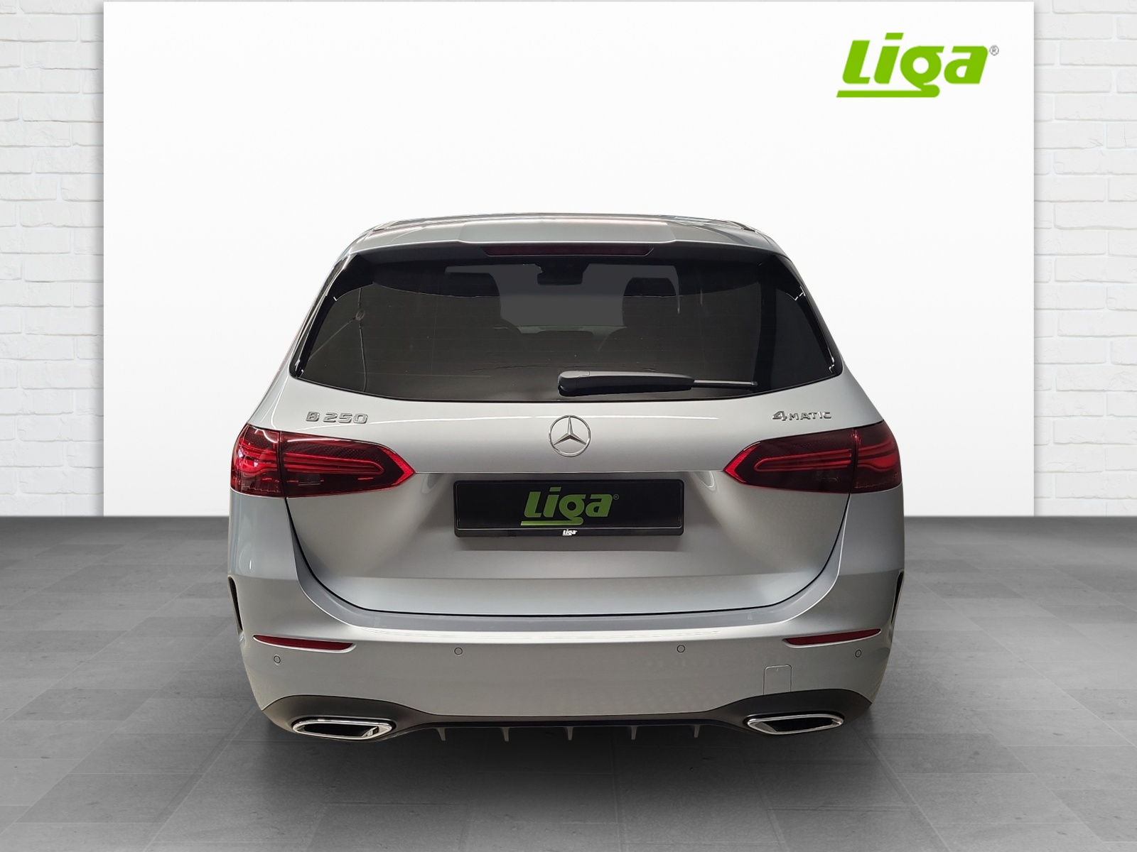MERCEDES-BENZ B 250 AMG Line 4Matic-image-4