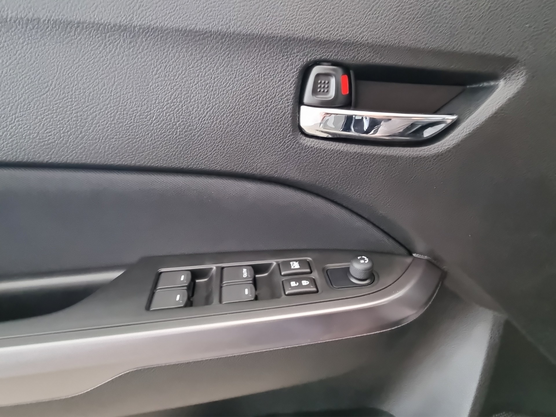 SUZUKI Vitara 1.4 Compact+ Hyb. 4x4 AT-image-11
