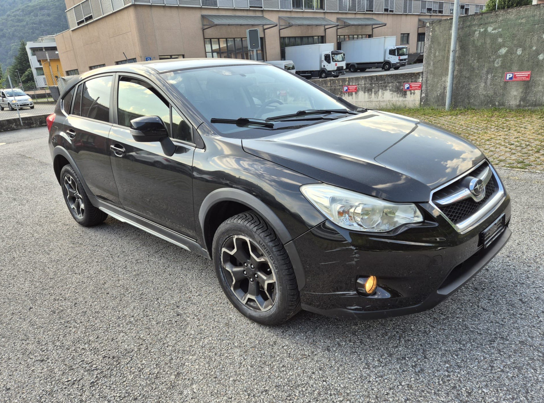 SUBARU XV 2.0 Swiss Three AWD CVT-image-8