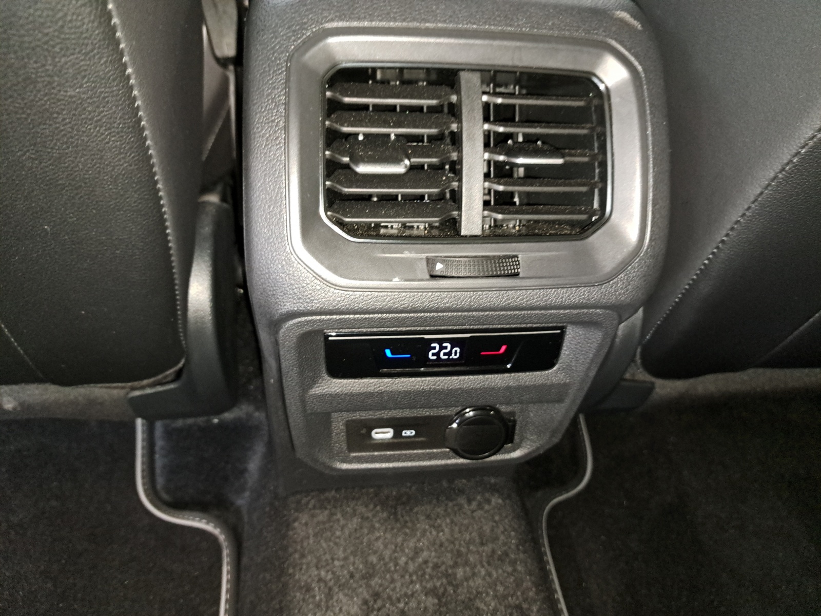 VW Tiguan Allspace 2.0 TSI R-Line-image-19