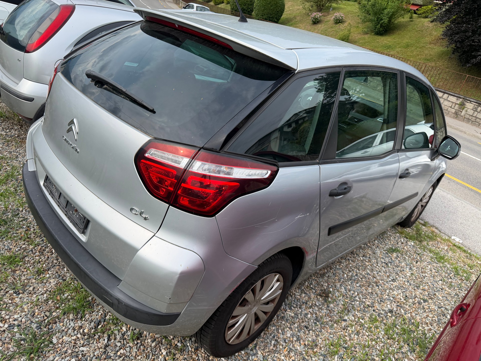 CITROEN C4 Picasso 1.6 HDI 16V Séduction EGS6-image-3