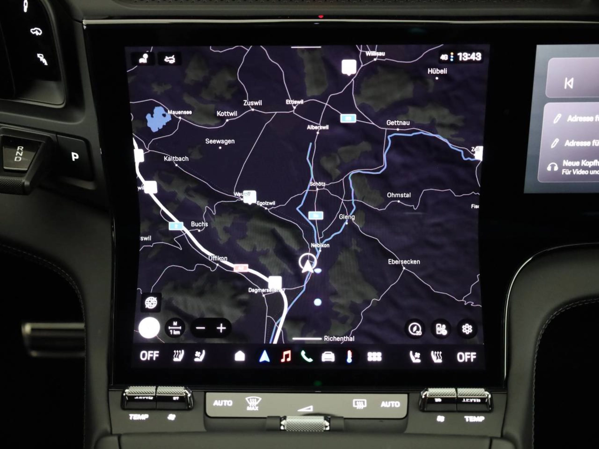PORSCHE Cayenne Coupé Electric-image-13