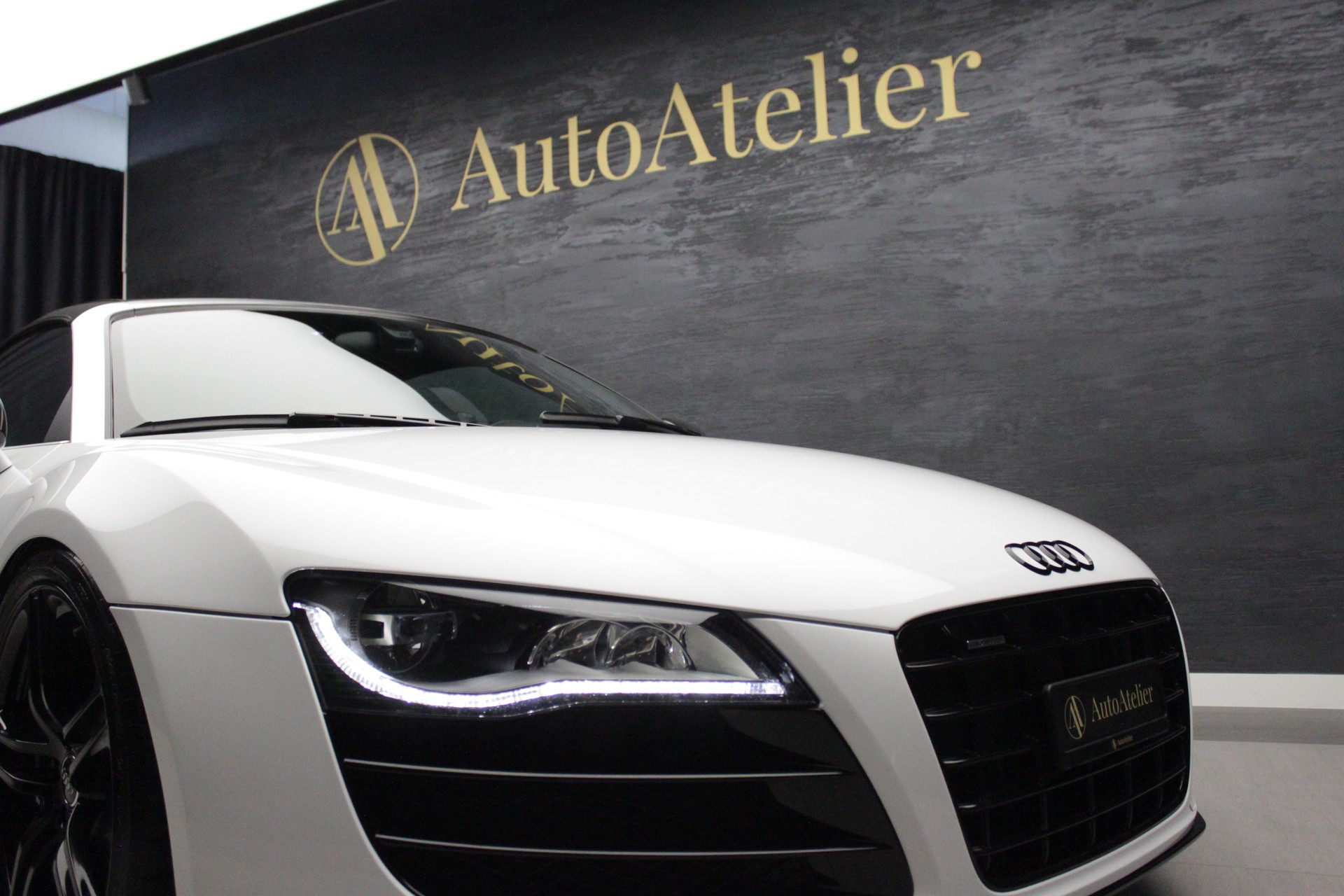 AUDI R8 Spyder 5.2 R-Tronic-image-7