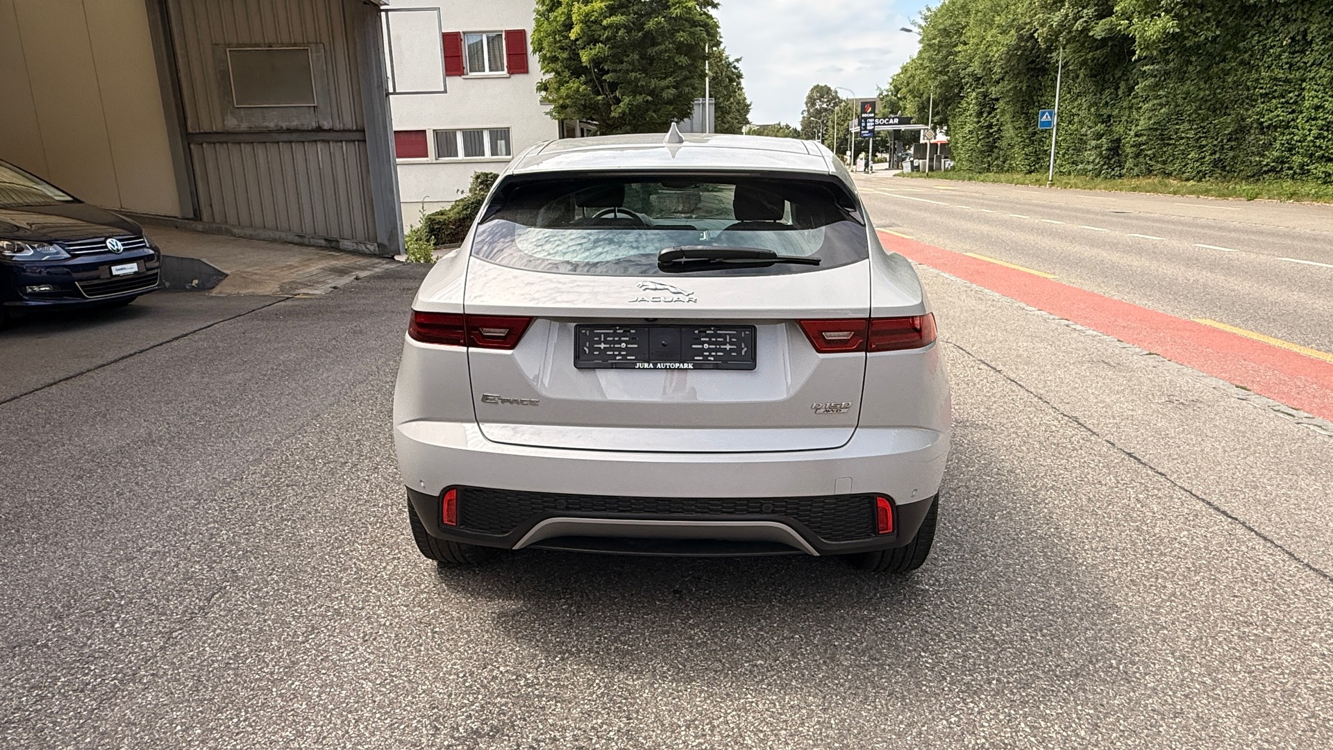 JAGUAR E-Pace 2.0d D150 AWD Automatik-image-5