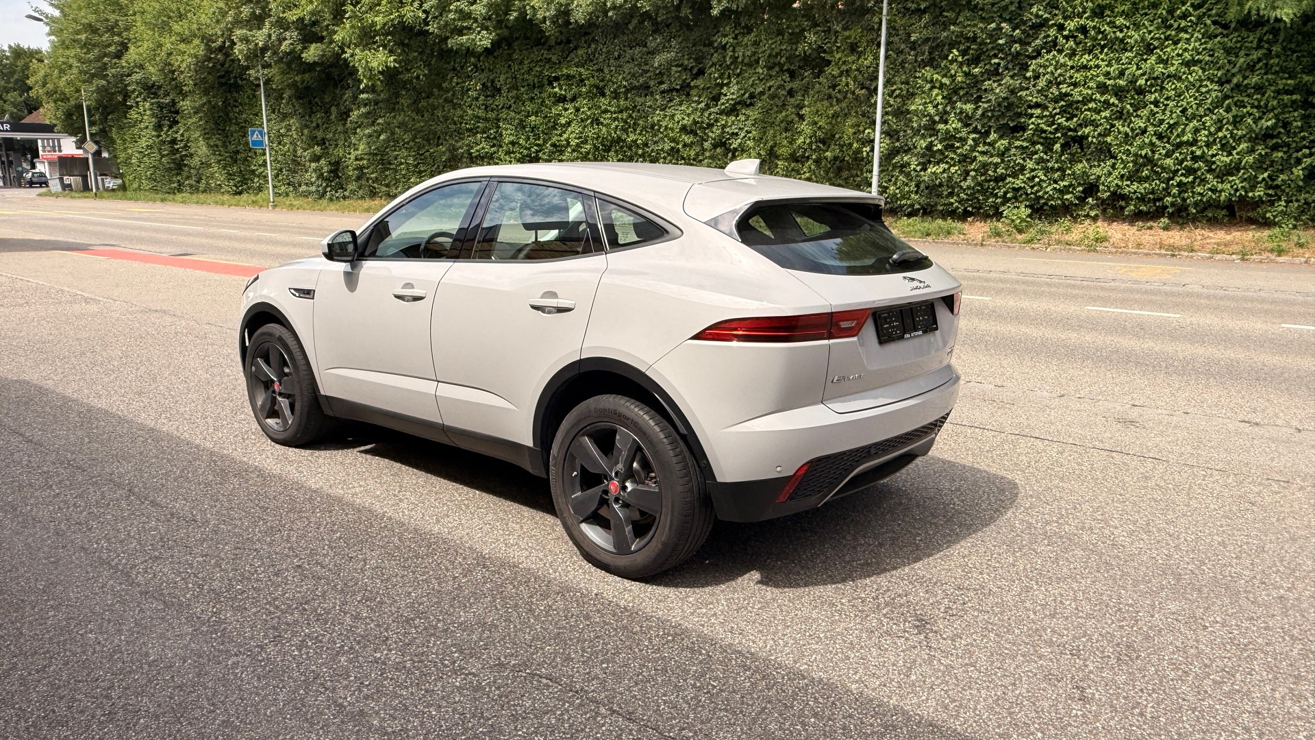 JAGUAR E-Pace 2.0d D150 AWD Automatik-image-6