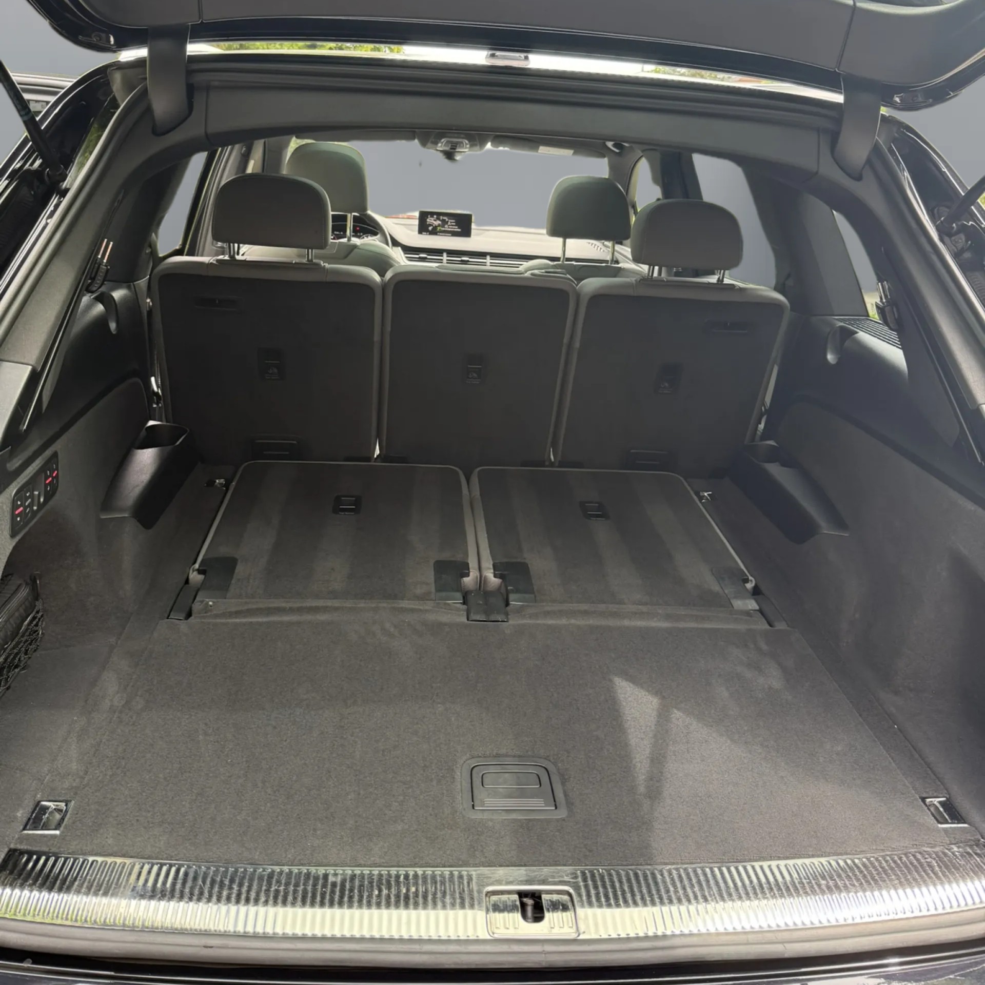 AUDI Q7 3.0 TDI quattro tiptronic S-Line / CH-Fahrzeug-image-14