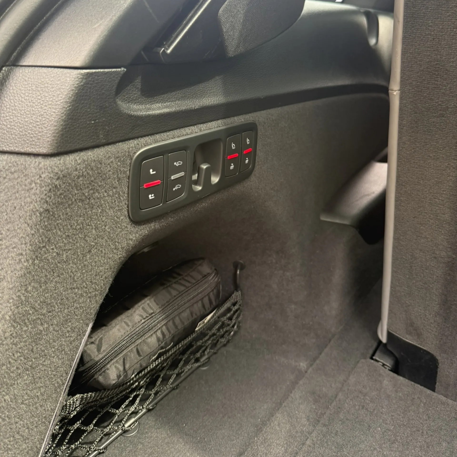 AUDI Q7 3.0 TDI quattro tiptronic S-Line / CH-Fahrzeug-image-12