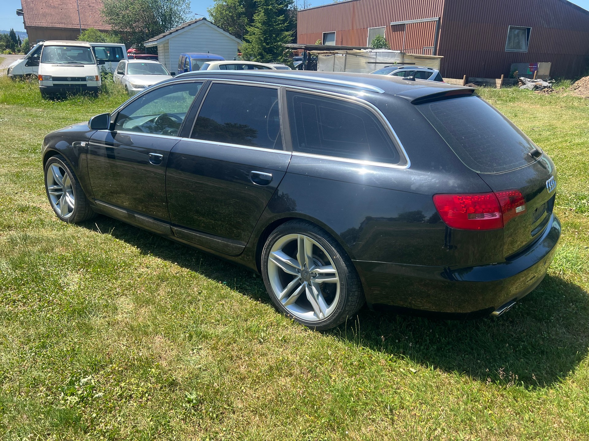 AUDI S6 Avant 5.2 V10 quattro tiptronic-image-5