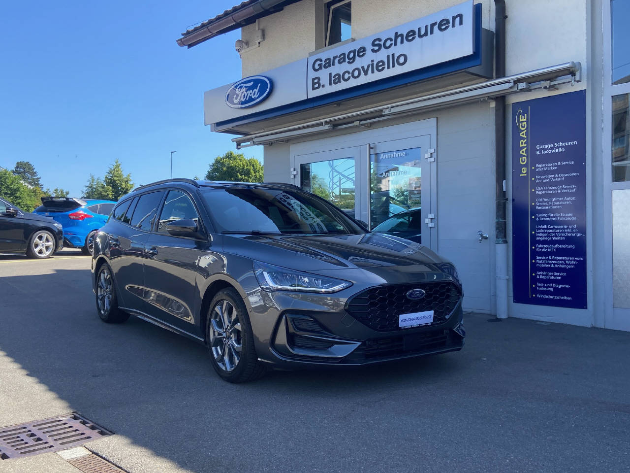 FORD Focus Station Wagon 1.0i EcoB Hybrid 155 ST-Line-image-0