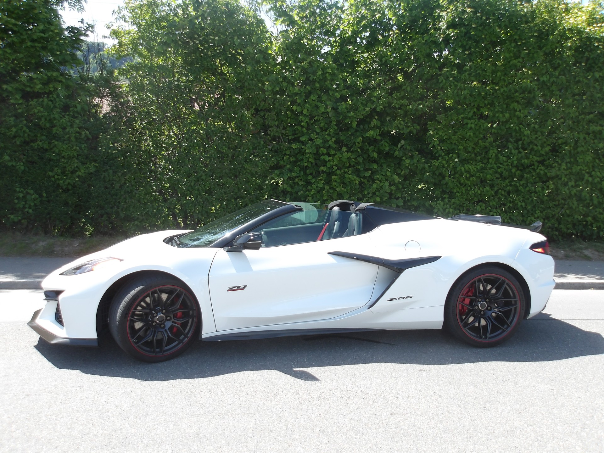 CHEVROLET C8 Z06 5.5L V8 Cabrio Anniversary Edition-image-1