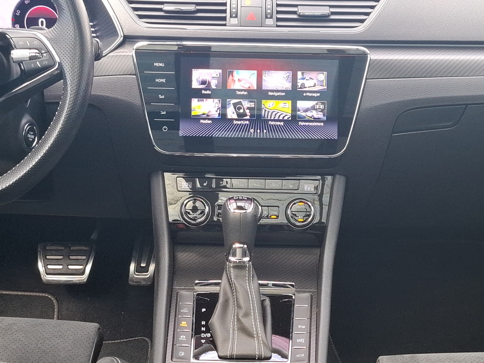 SKODA Superb 1.4 TSI Sport Line PHEV DSG-image-10