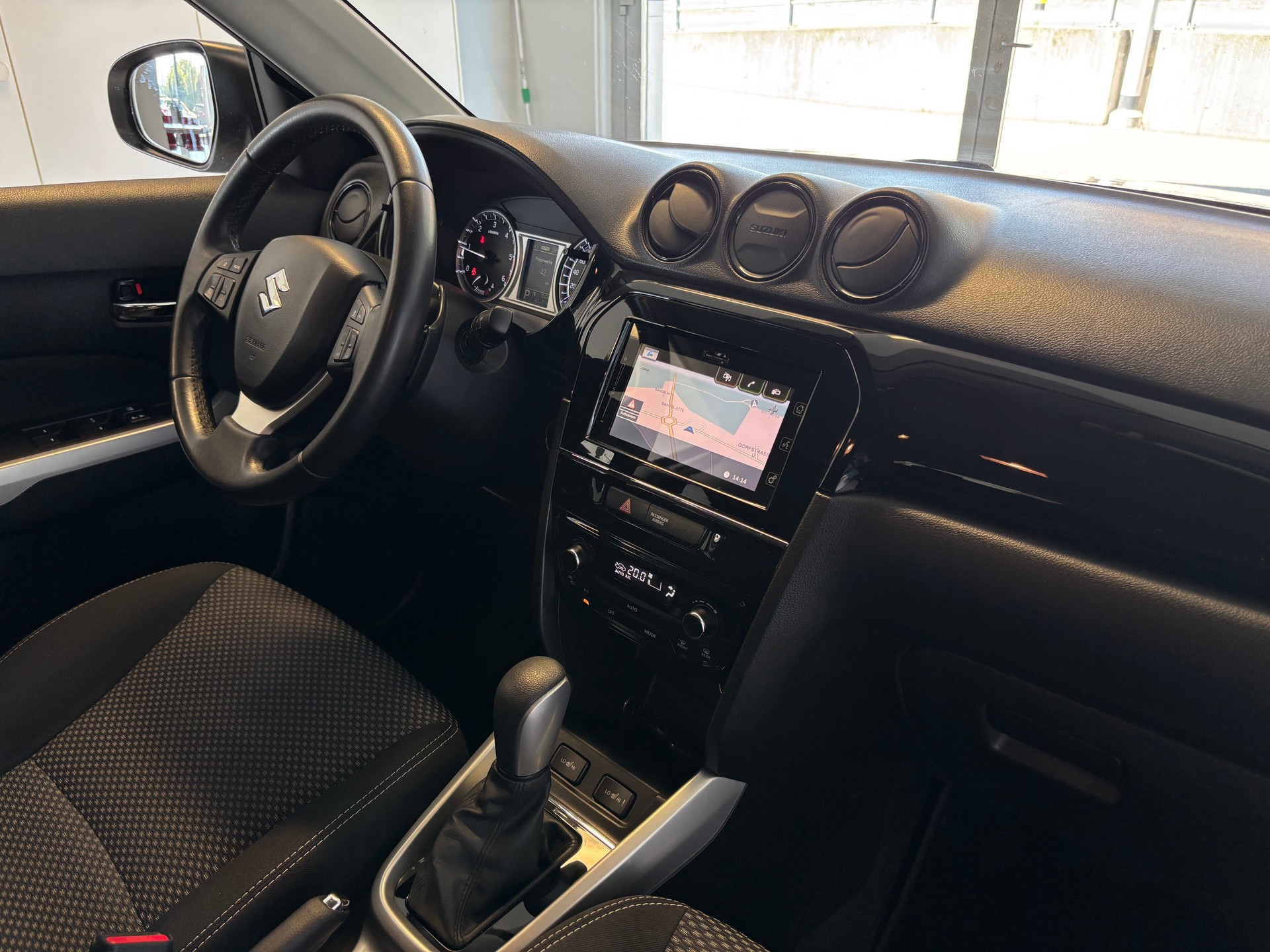 SUZUKI Vitara 1.6 TD Sergio Cellano TCSS-image-8