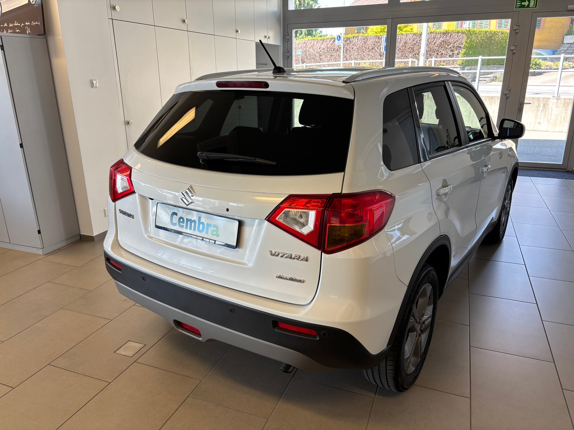 SUZUKI Vitara 1.6 TD Sergio Cellano TCSS-image-2
