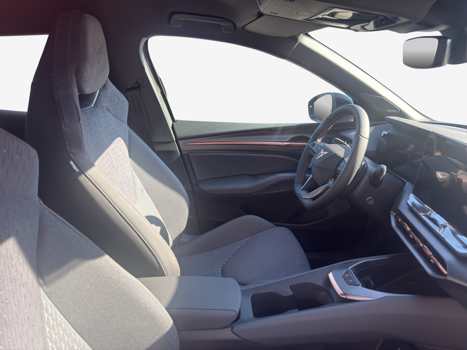 CUPRA Raval 52 kWh Dynamic+ Launch Edition-image-7