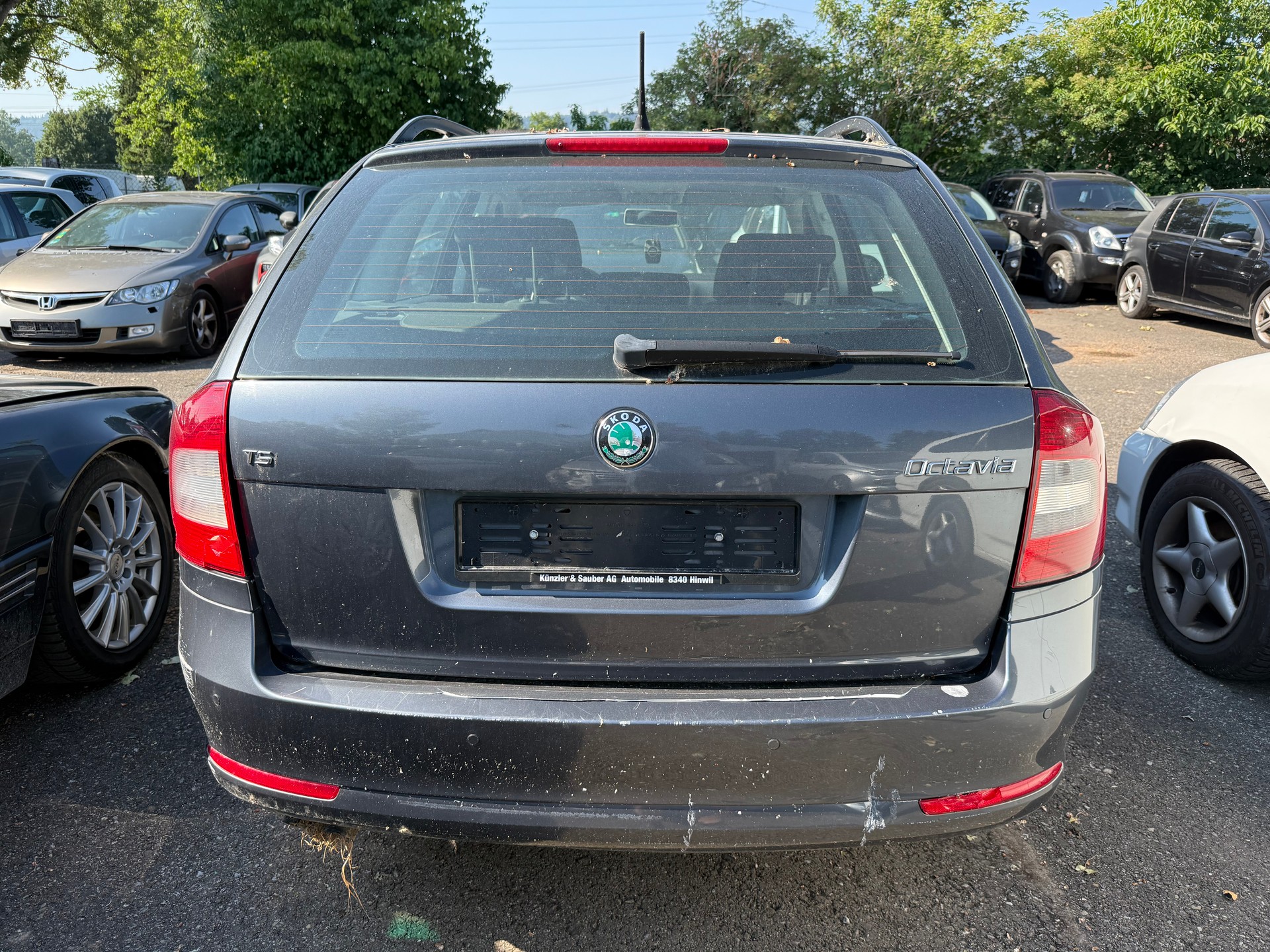 SKODA Octavia Combi 1.8 TSI Family DSG-image-4