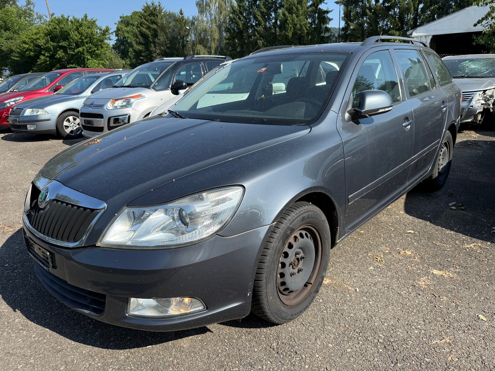 SKODA Octavia Combi 1.8 TSI Family DSG-image-2