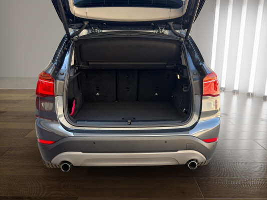 BMW X1 xDrive 25i-image-7