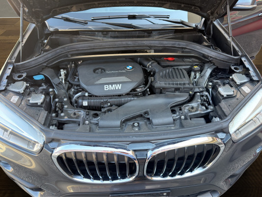 BMW X1 xDrive 25i-image-14