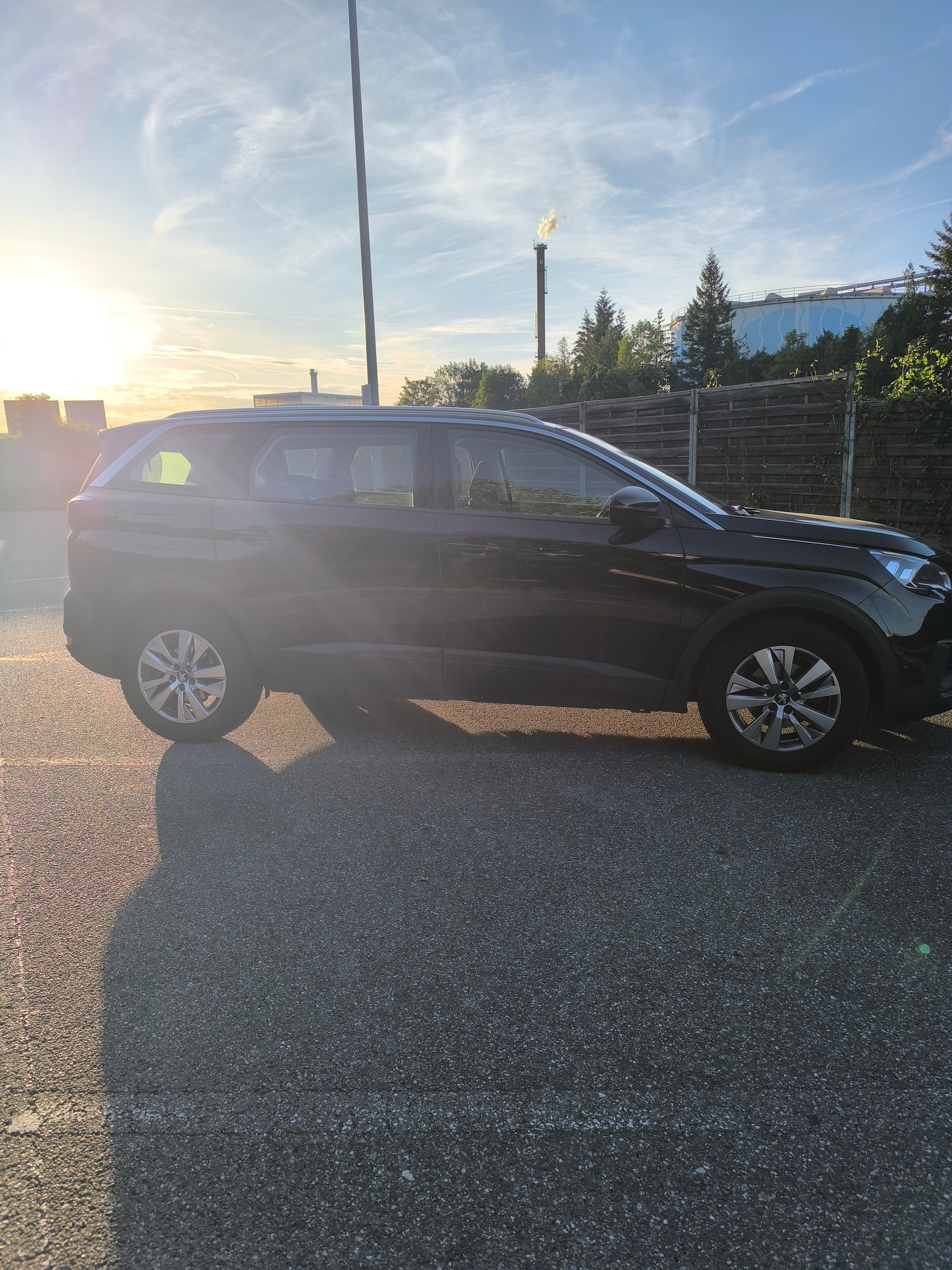 PEUGEOT Allure HDi 1.5 7 Plätze-image-1