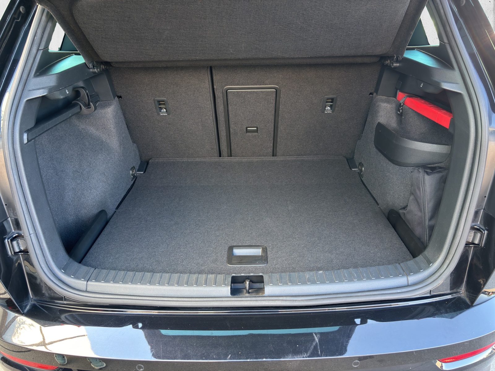 SKODA Karoq 2.0 TSI SportLine 4x4 DSG mit AHK & Standheizung-image-7