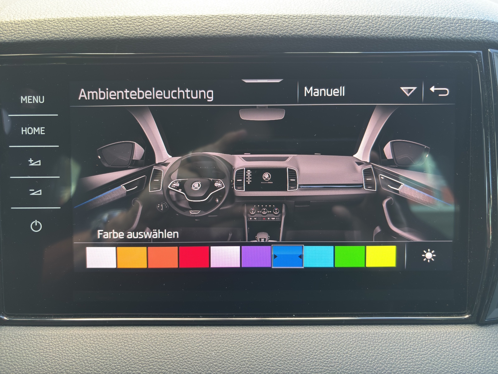 SKODA Karoq 2.0 TSI SportLine 4x4 DSG mit AHK & Standheizung-image-24