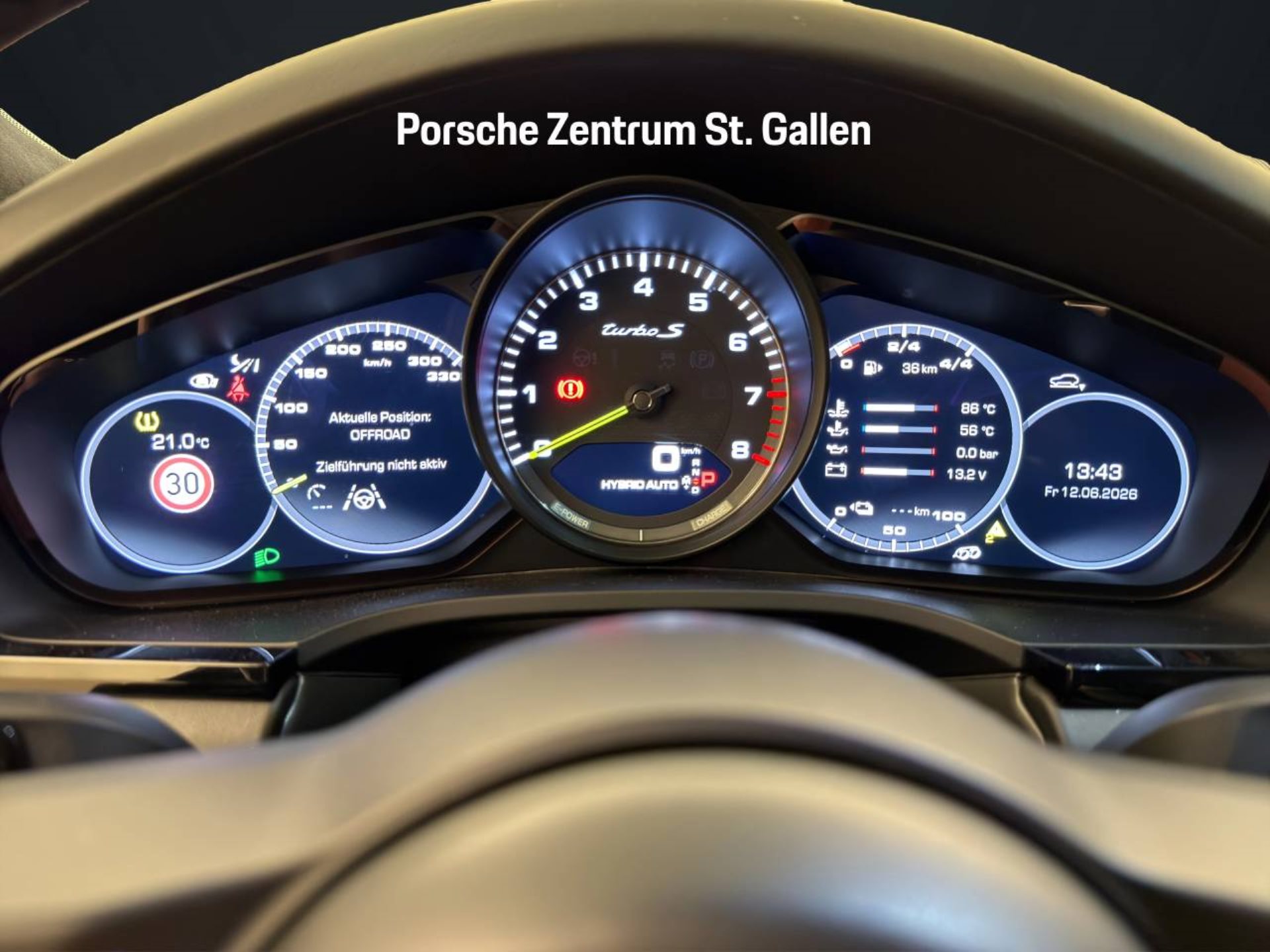 PORSCHE Cayenne Turbo S E-Hybrid Coupé-image-22